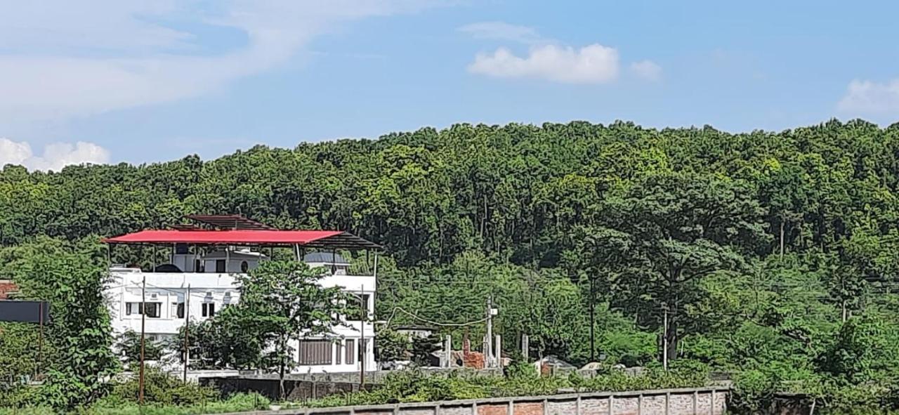 Hotel The Bird Dehradun Bagian luar foto