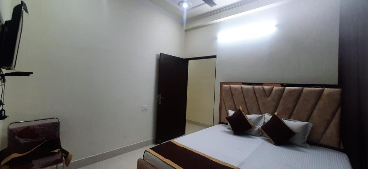 Hotel The Bird Dehradun Bagian luar foto
